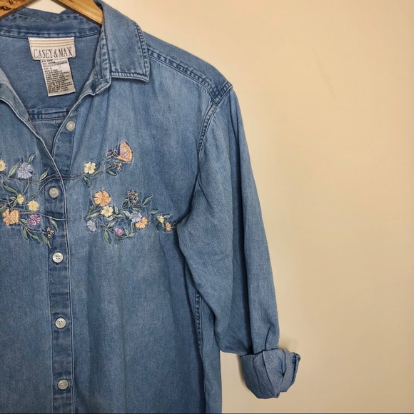 Vintage Casey & Max Embroidered Button Down Shirt - Picture 4 of 7